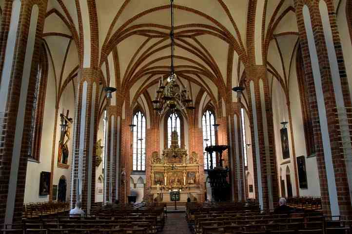 Kirchenschiff der St. Nikolaikirche in Spandau.