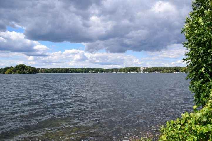 Blick ber den Tegeler See in Berlin.