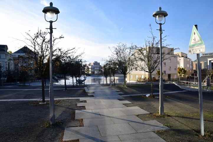 Sicht zum Flachwasserhafenbecken Tegel