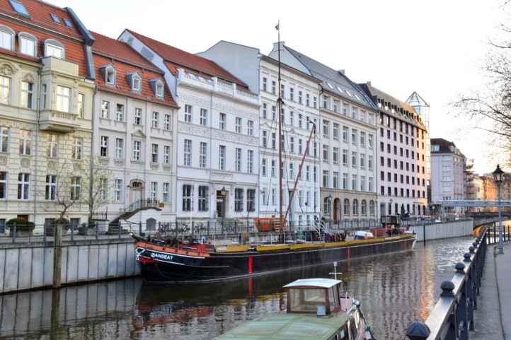 Historischer Hafen in Berlin - Fischerinsel.