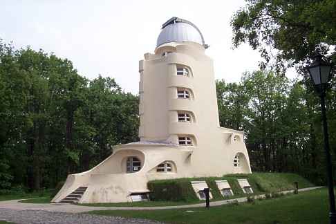 Einsteinturm auf dem Telegraphenberg in Potsdam