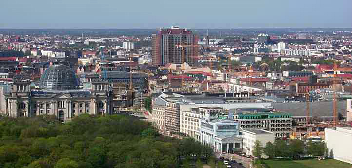 Panorama vom Kollhoff Hochhaus