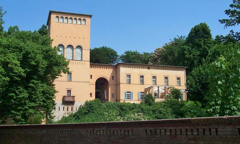 Maschinen- und Grtnerhaus im Glienicker Schlosspark.