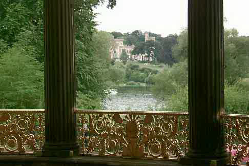 Grosse Neugierde - Blick zum Schloss Babelsberg